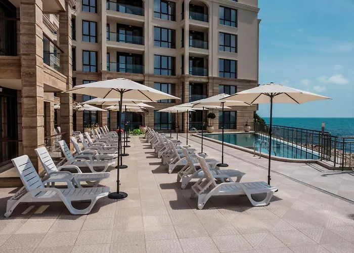 Cabacum Pleasure Beachfront 公寓式酒店